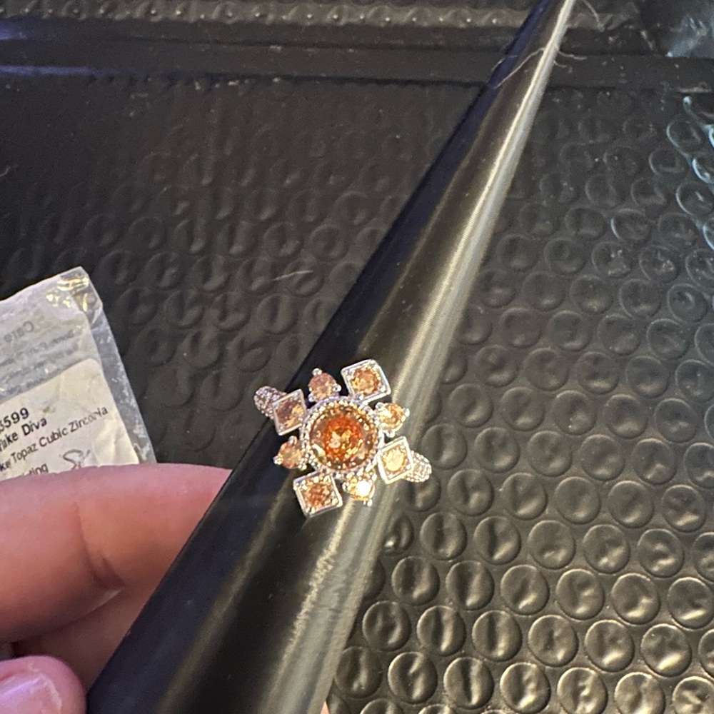Snowflake Diva Women's Size 8 Ring